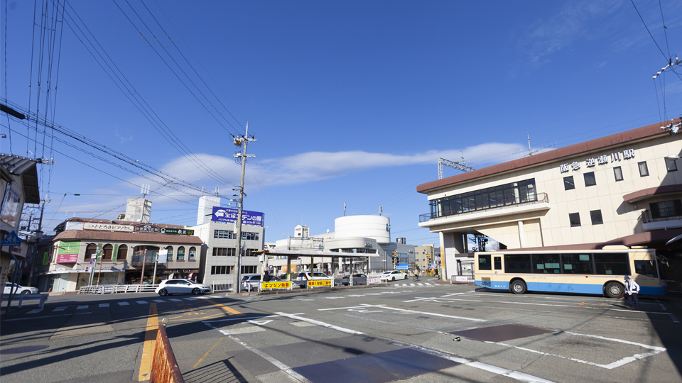 逆瀬川駅出口